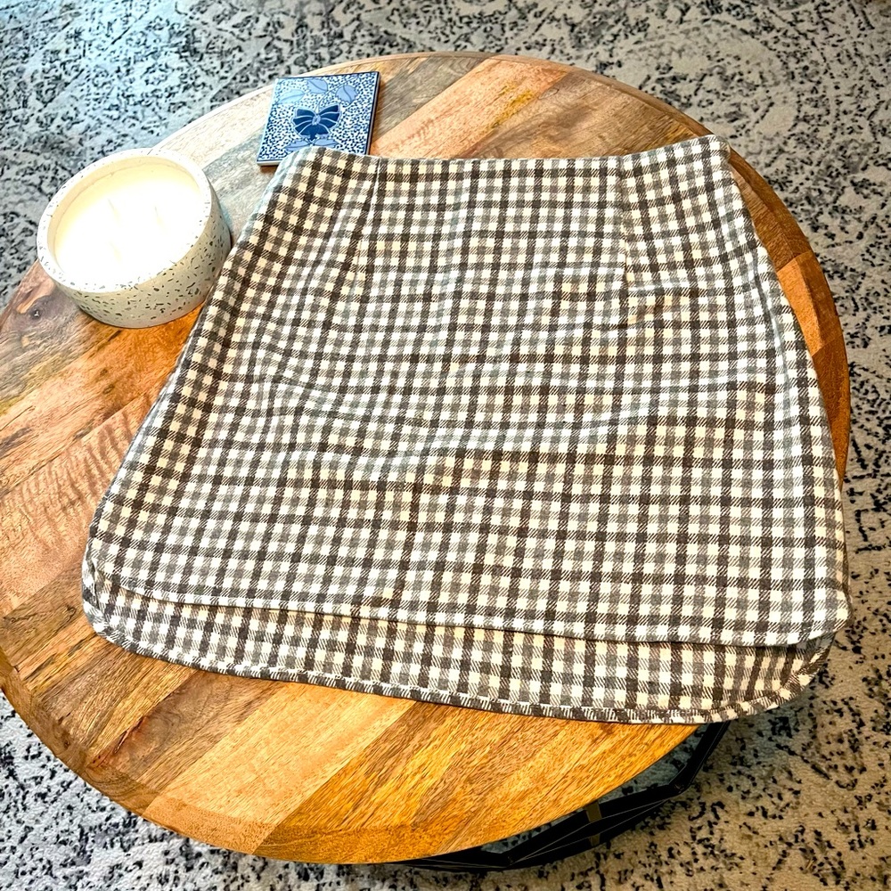 AVAILABLE - NWT Plaid Gray and White Skirt